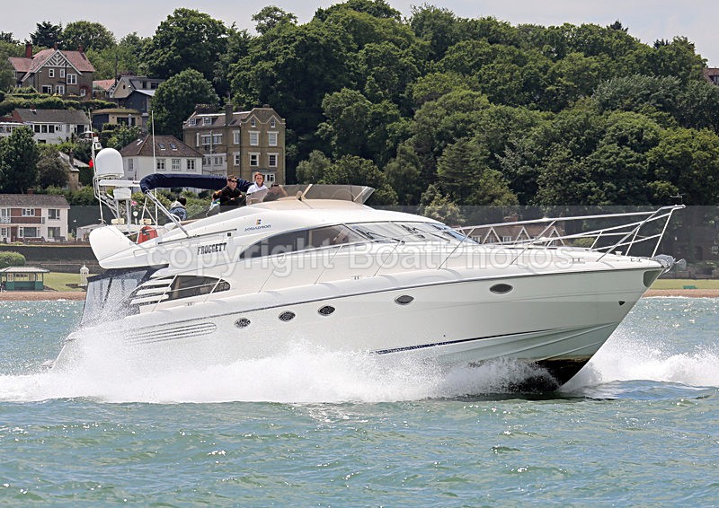 130609 FROGGETT FARLINE SQUADRON 64 WT7A1987 - Flybridge Cruisers