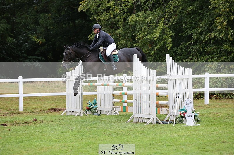 250830A-143911-07065 - Cls 16 Snr Newcomers and 1.10m Open