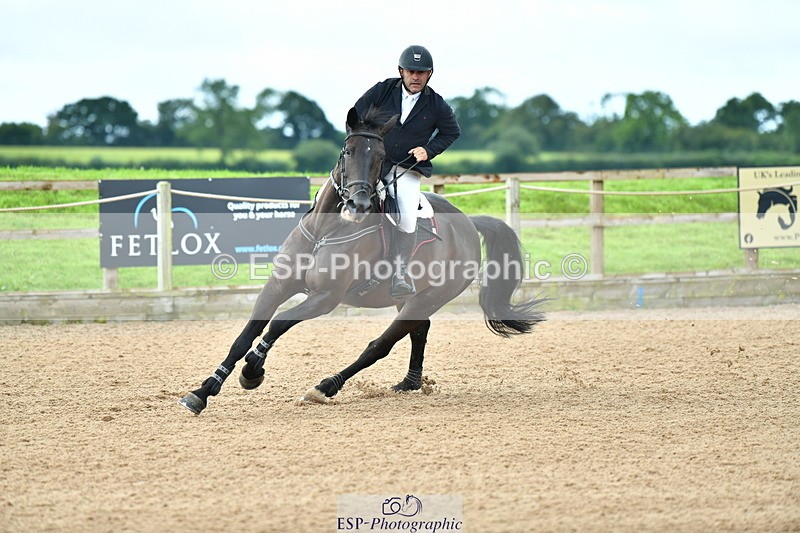 230723A-095942-10734 - Cls 4, 2 Star Small 1.30m