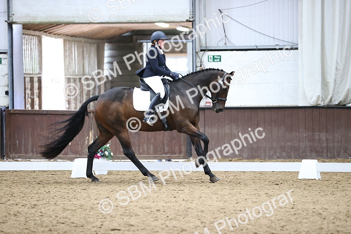 SBM_019001 - Class 21 - Medium 73 - 9.00-10.00