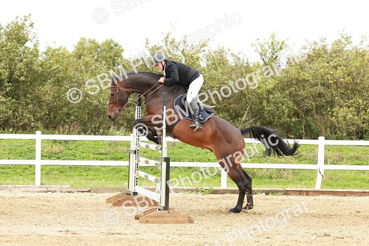 1I0A7705 - Class 4 - Senior Newcomers 1.10m