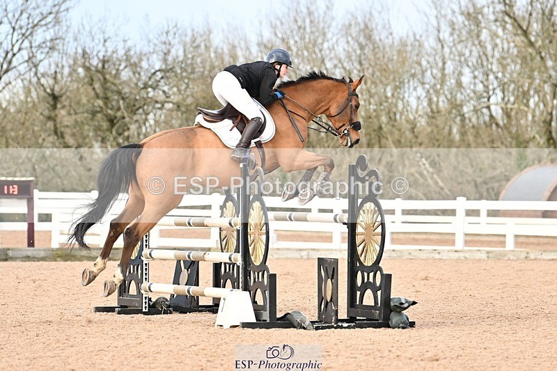 241208-132642-01782 - Cls 21 Newcomers and 1.10m Open