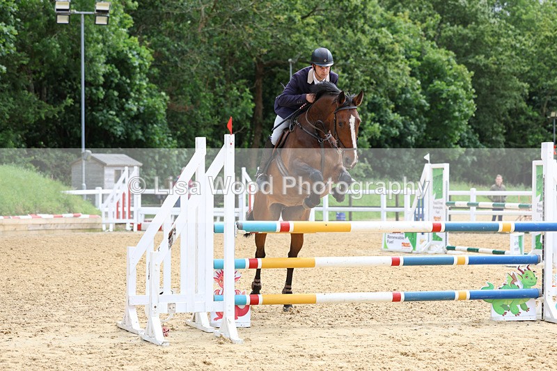 3E7A4336 - Class 7: Senior Newcomers/1.10m open