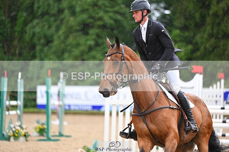 240526-144424-24716 - 241-CLASS_ROMANCE-Jack_Pinkney