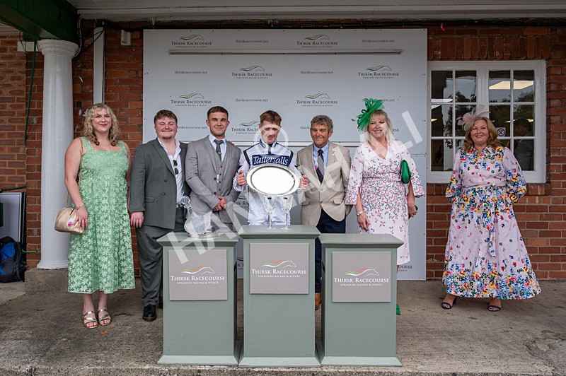 060925-Race 1-Dunkeld Dreamer-3200 - Race 1