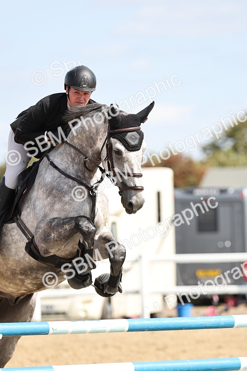 SBM_004999 - Class 5 - Senior Discovery - 1.00m Open