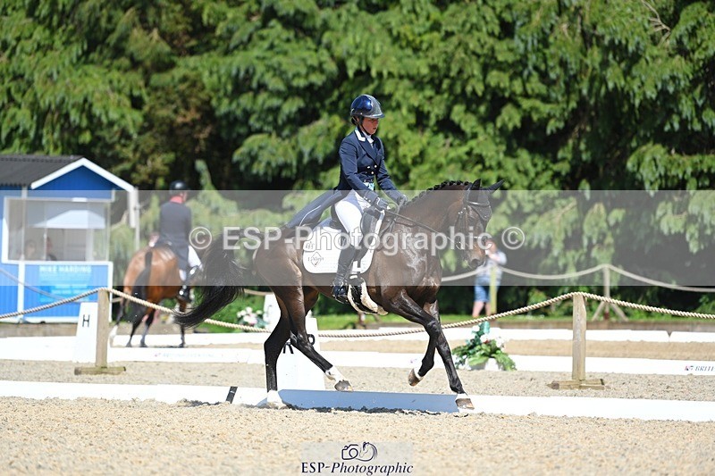 230526-145049-07021 - 485-OPPOSITION_HERALDIK_GIRL-Kirsty_Chabert-DR