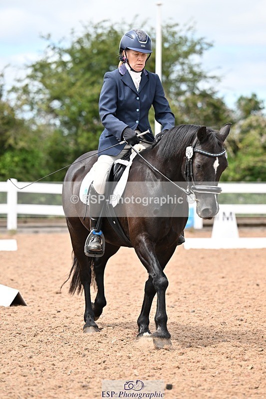 260704-130319-04750 - Cls 4D Senior Intermediate Novice 1