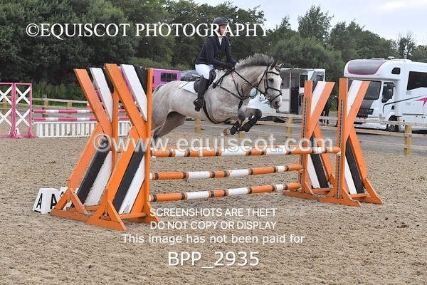 BPP_2935 - CLASS 4 Senior BritiNovice/ 90cm Open