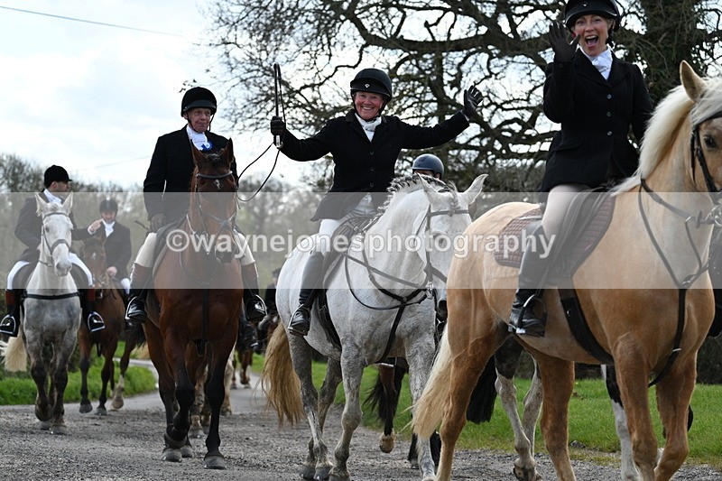 WJ7_9849 - Walk Home