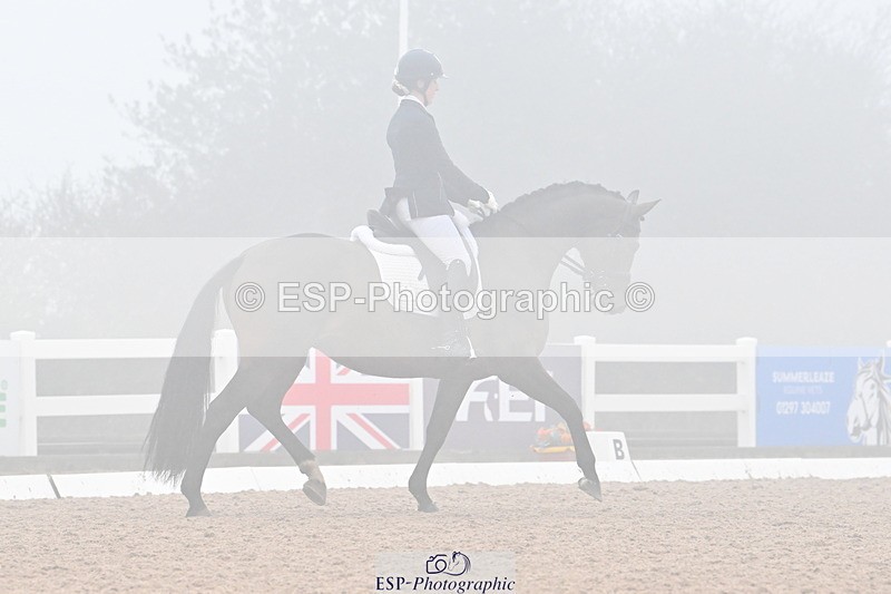 240217A-142647-03431 - 163-Anna.Johannson-Diamond.Bar