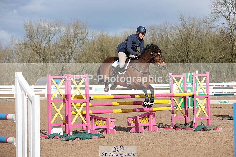 240223A-113724-00904 - Cls 4 Snr 1.05m Open