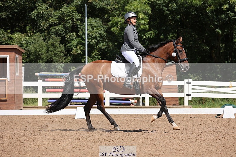 240816A-115841-04324 - 219-Sarah.Baldwin-Ervilha.Dos.Leitoes