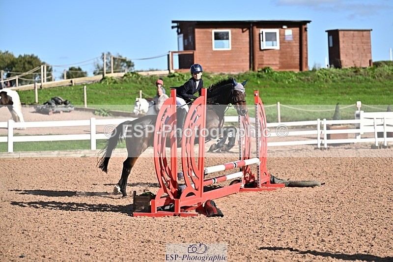 260915-163923-00062 - Clear Round and 60cm