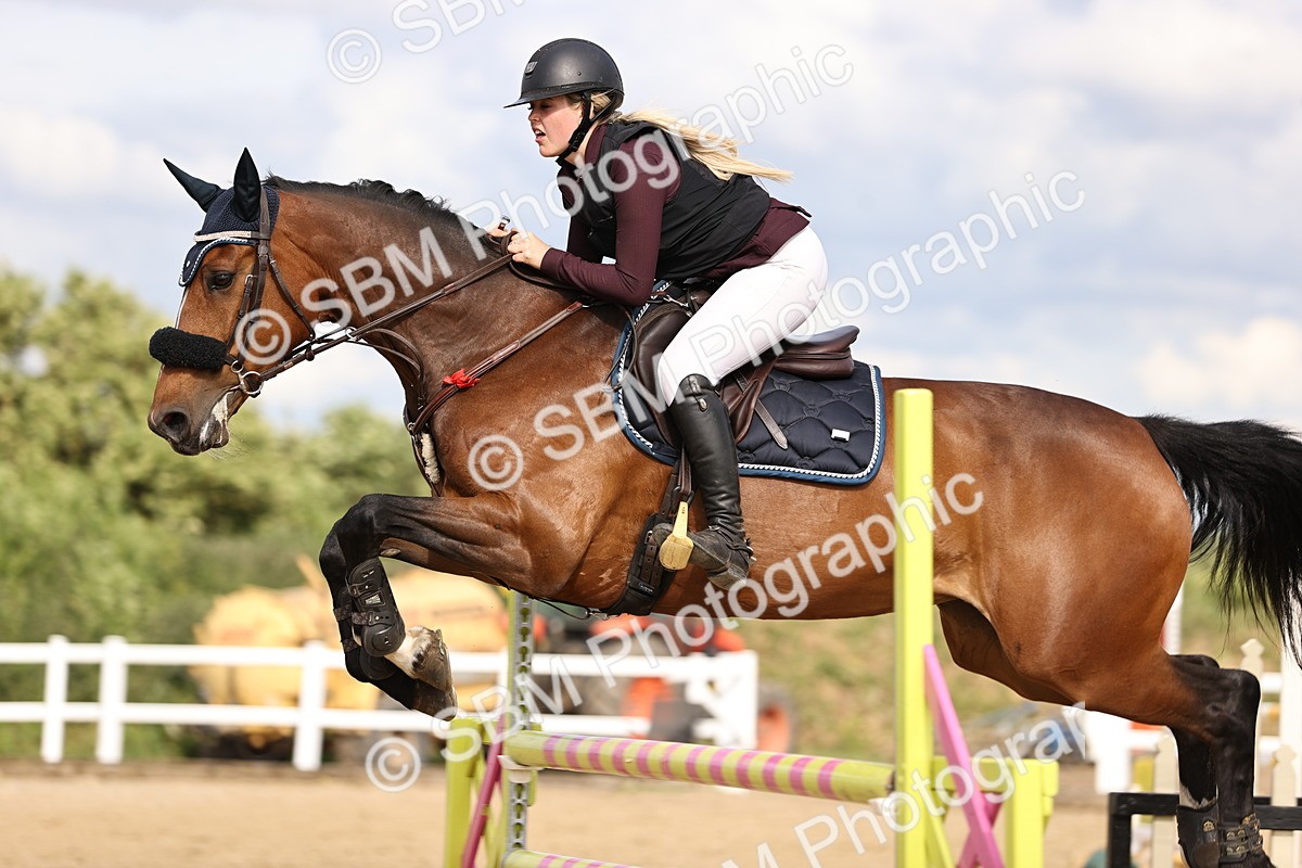 SBM_003815 - Class 13 - Senior Foxhunter - 1.20m