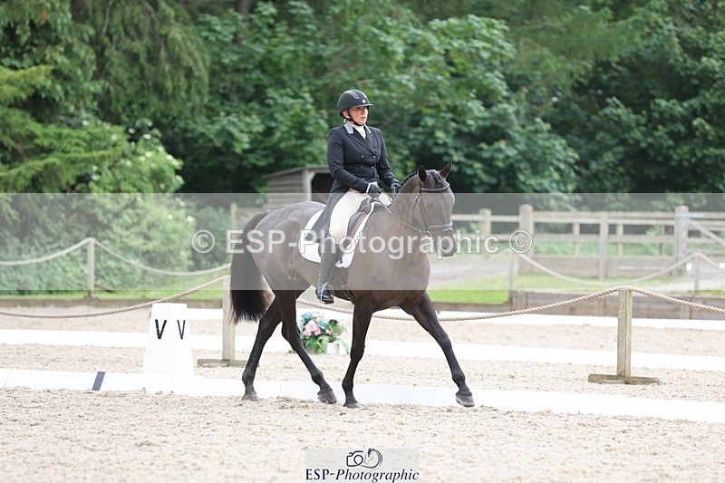 240524-170526-11213 - 376-STORM_BLUE_CURTIS-Phoebe_Buckley