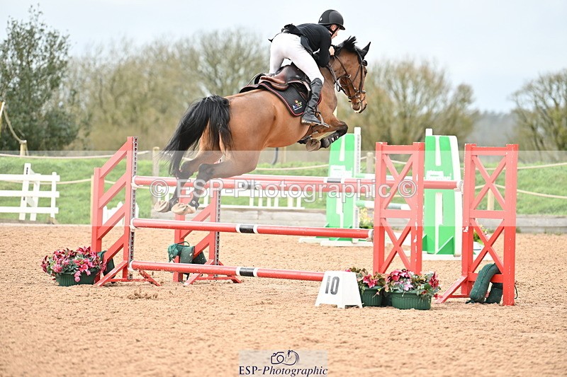 240315A-123320-00960 - Cls 3 Snr Foxhunter