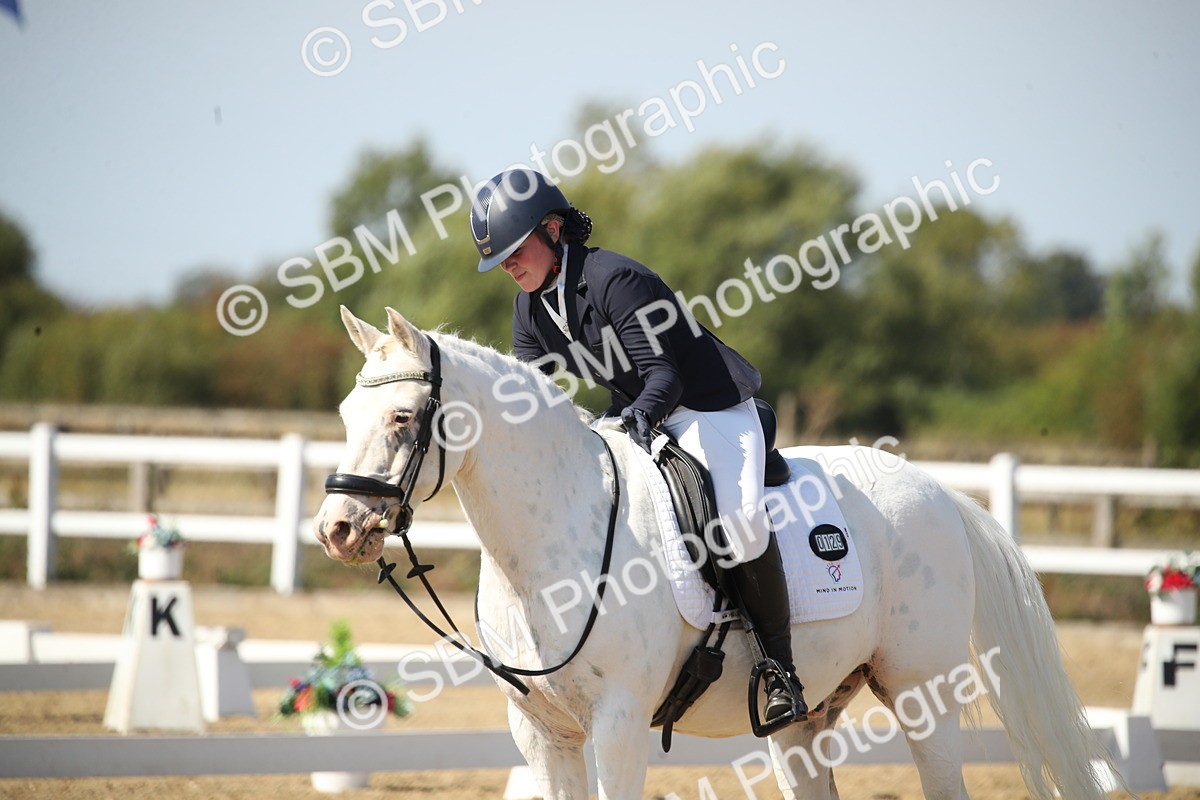SBM_004233 - Class 11 - Novice 5 - 10.24-11.20