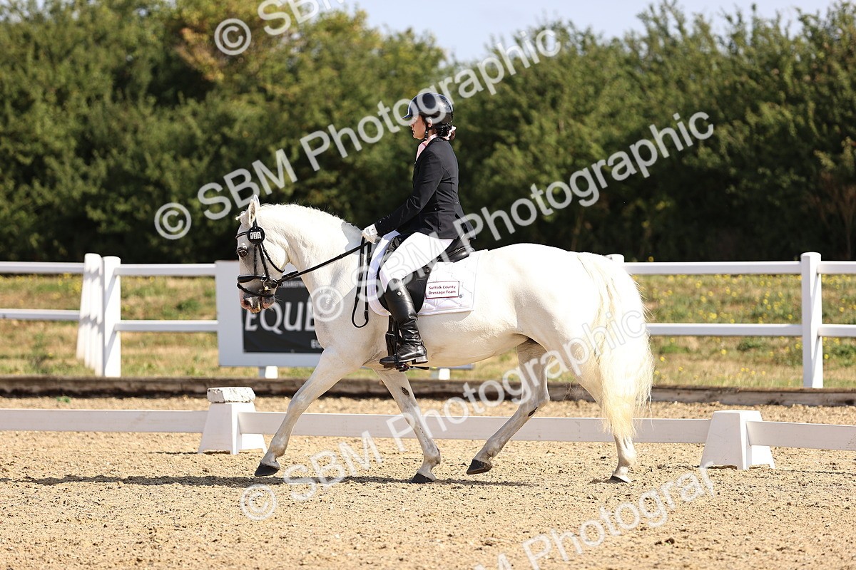 SBM_008656 - Novice 5 - 08.30-9.33