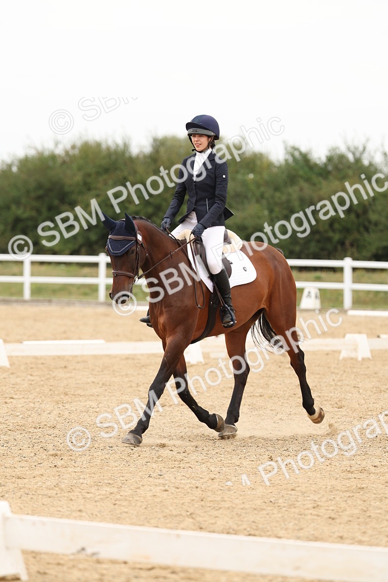 SBM_00998 - Class 8 - Novice 27 Champs