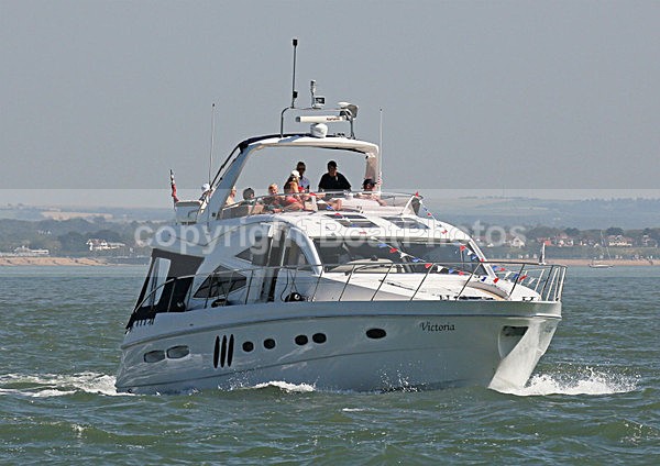 120725 VICTORIA WT7A8043 - Flybridge Cruisers