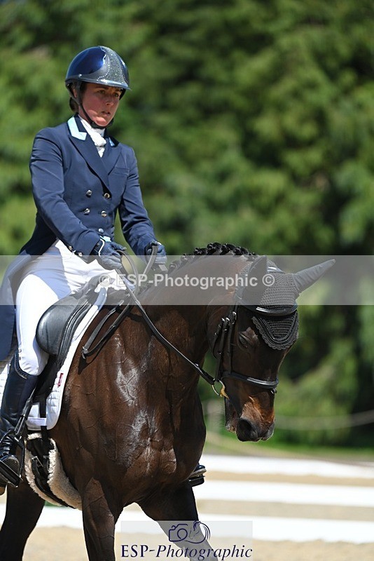 230526-145126-07031 - 485-OPPOSITION_HERALDIK_GIRL-Kirsty_Chabert-DR
