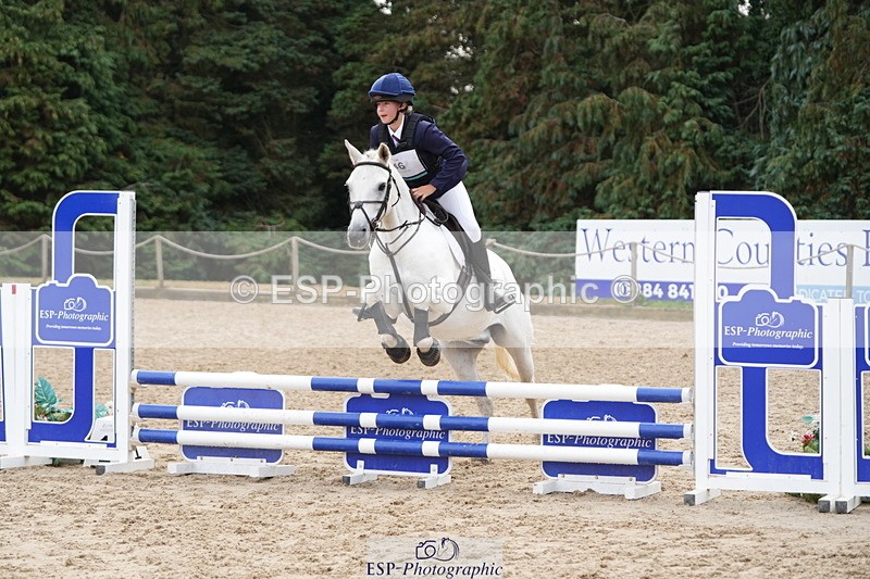 250824A-110728-35072 - 2046-Nancy.Carter-TVs.Rebel