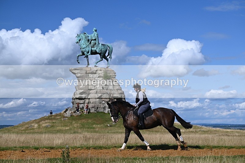DSC_0179 - Time at Statue 15:58 to 16:05