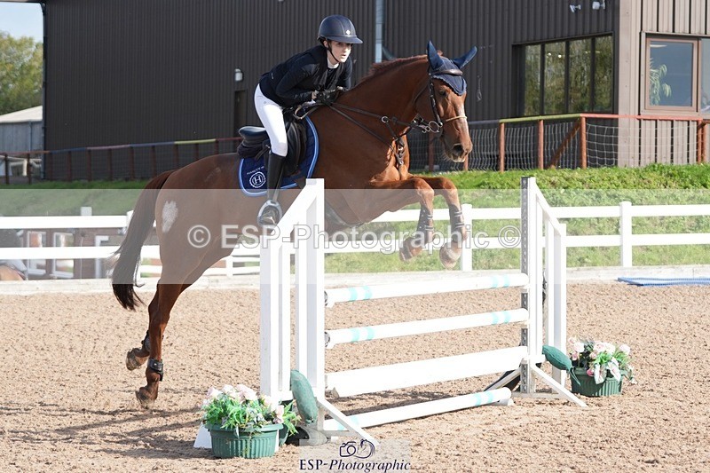 251005-103226-02575 - Cls 22 British Novice and 90cm