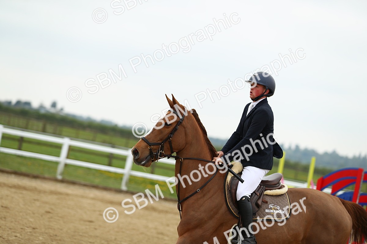 SBM_000323 - Class 2 - Senior British Novice 90cm