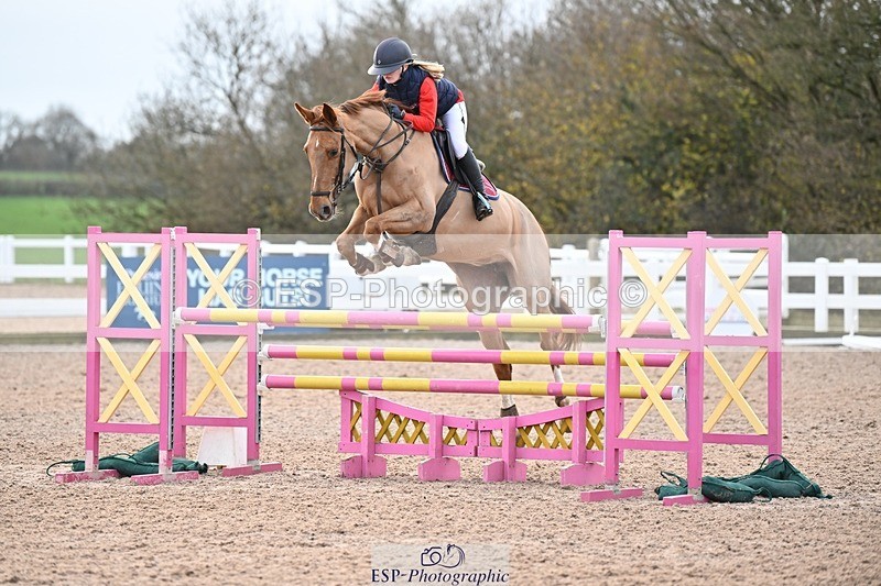 241206-130223-00892 - Cls 5 Newcomers and 1.10m Open