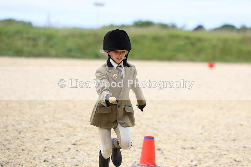 3E7A0132 - Egg and Spoon