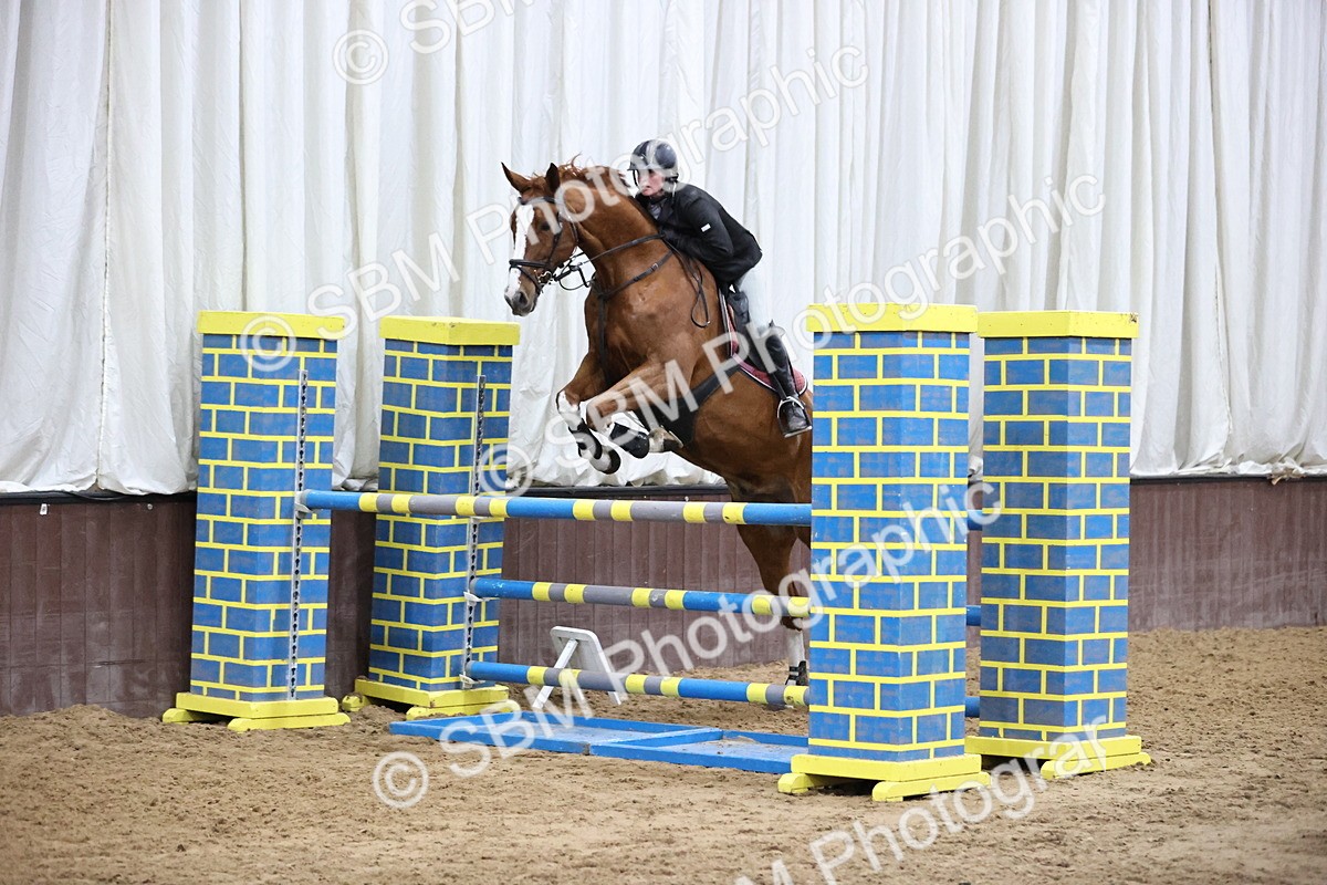 SBM_002010 - Class 4 - Senior Newcomers - 1.10m Open