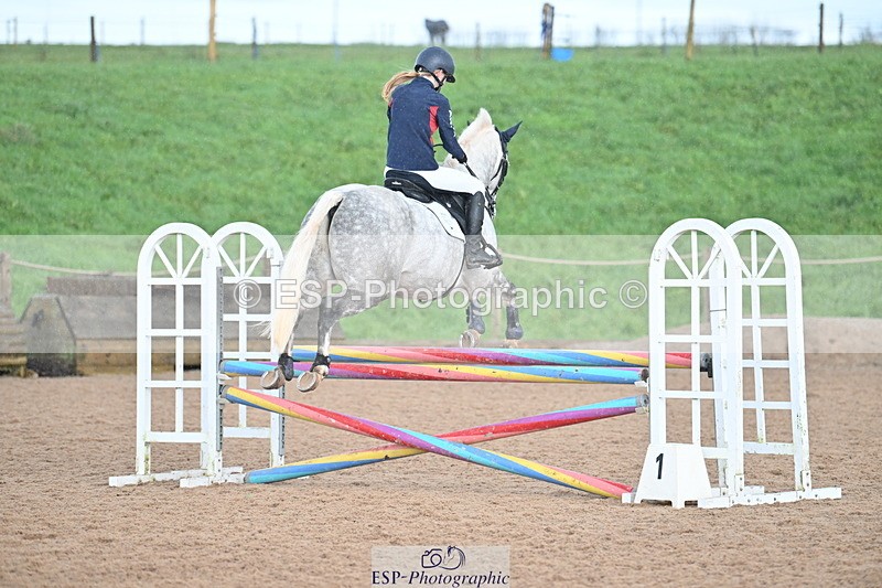 231203A-120623-01058 - Cls 18+19 Club and Schools 90cm