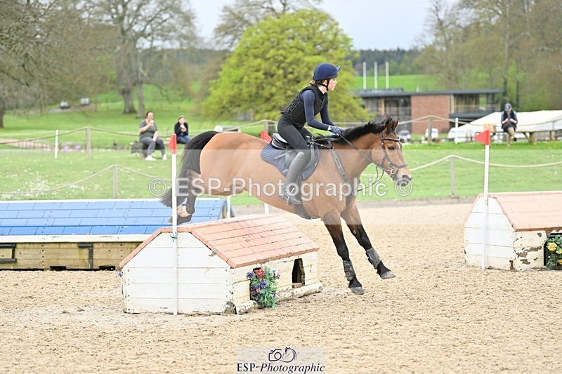 240411-120631-01185 - Group 4 XC