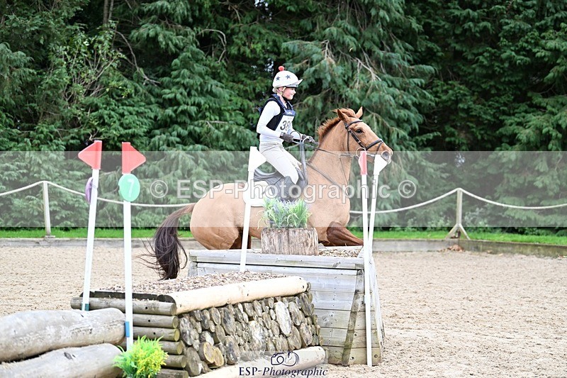 241117-134440-04268 - Cls 3 90-95cm 13.00 to 14.00