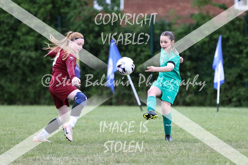 1DX31624 - Covingham Park V Tadpole Farm
