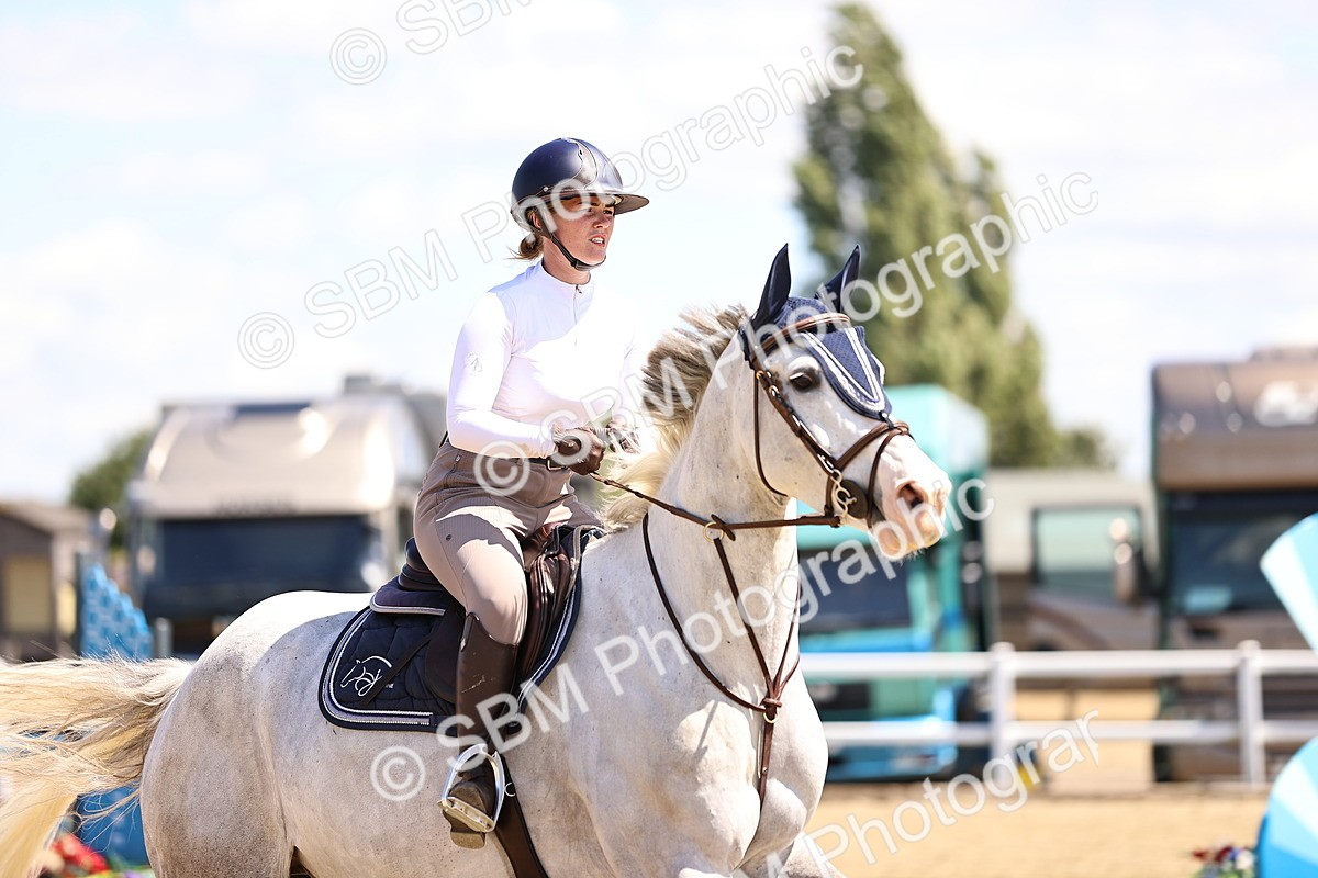 SBM_014569 - Class 15 - Senior Newcomers - 1.10m Open