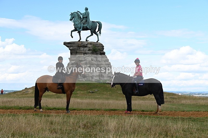DSC_9863 - Time at Statue 15:11 to 15:58