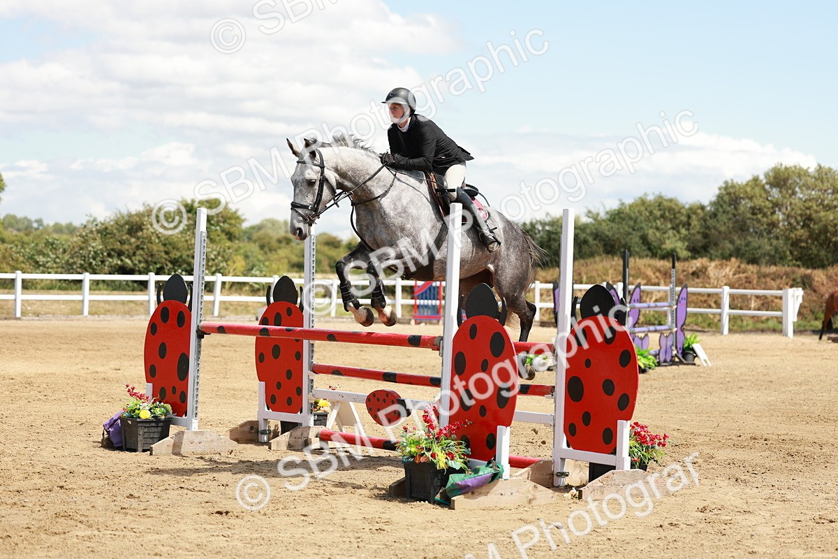 SBM_007382 - Class 3 - Senior Newcomers - 1.10m Open