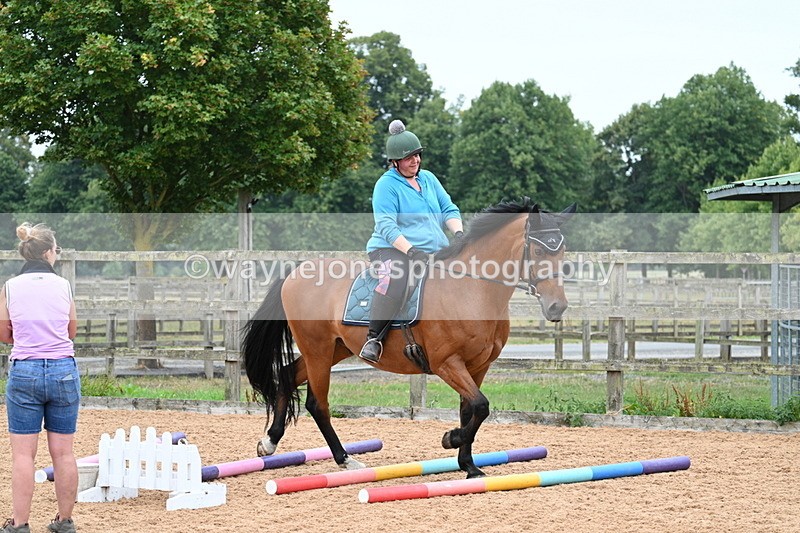 WJ7_8233 - Poles 11:00am