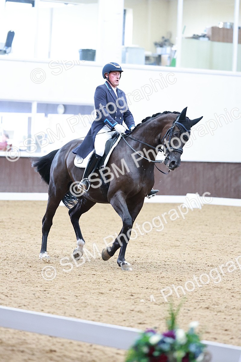 SBM_015931 - Class 5 - FEI INT II - 15.48-17.00