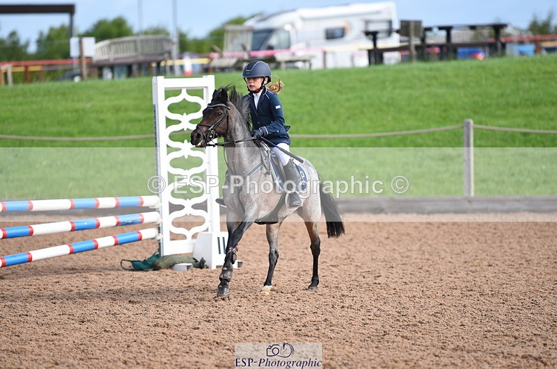 230716A-090316-01833 - Cls 32 Stepping Stones 128cm & 138cm