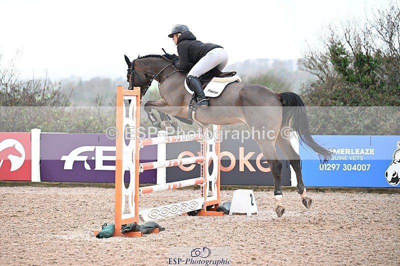 251206-133131-01120 - Cls 13 Snr Foxhunter and 1.20m