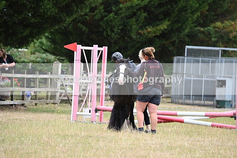 WJ6_9523 - Class 12 Minimus Jumping 45cm