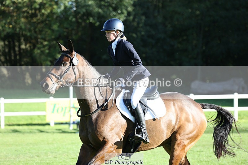 231022-102020-24467 - 658-DANCING.PADDE-Fenella.Redvers-TrotUp+SJ