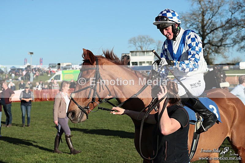 PtP 210326 1207 - VWH Cirencester Races 21/03/26