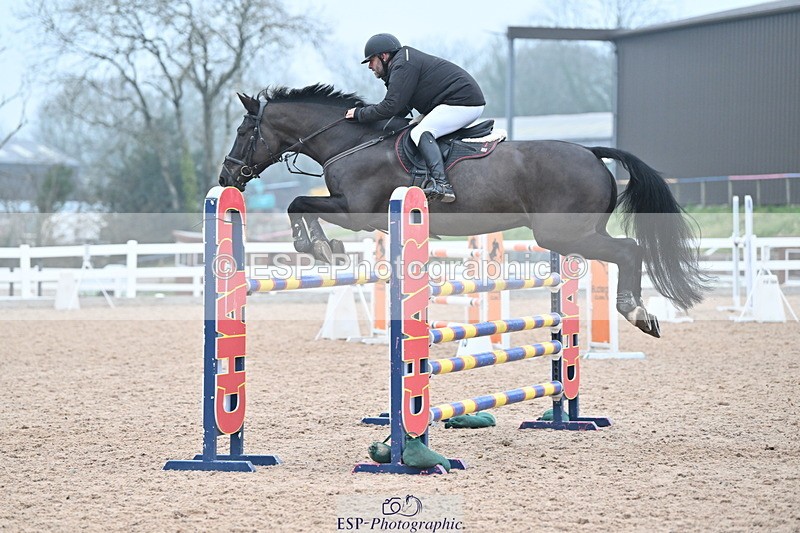240113A-141629-02296 - Cls 13 Foxhunter and 1.20m Open