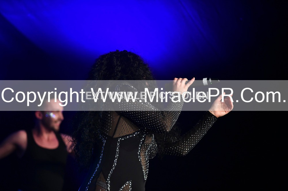 SH4_6071 - The Cher Experience