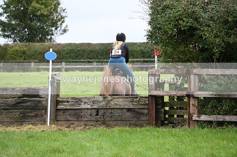 WJ6_4612 - Time at Photographer 11:57 to 12:14